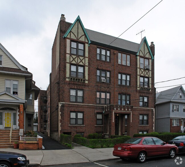 9294 W 34th St, Bayonne, NJ 07002 Apartments Bayonne, NJ