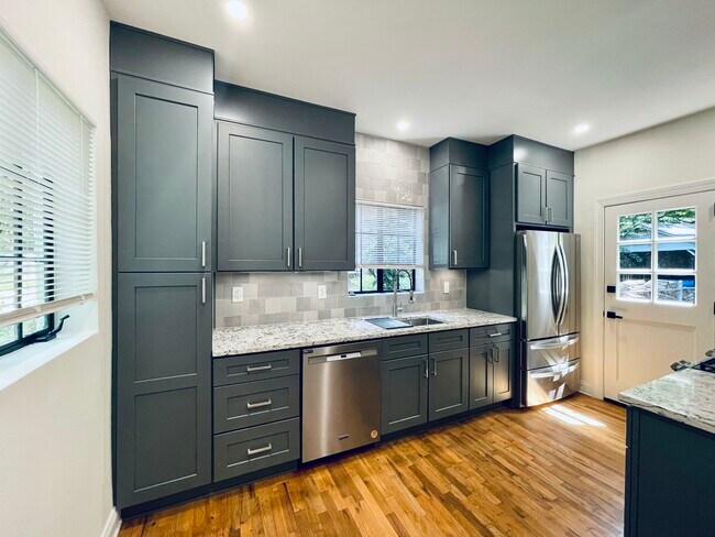Foto del edificio - 477 Princeton Way NE