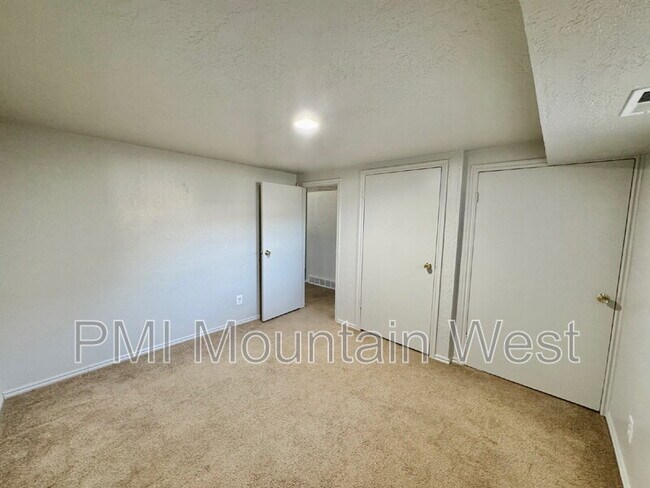 Building Photo - 2093 W 4400 S