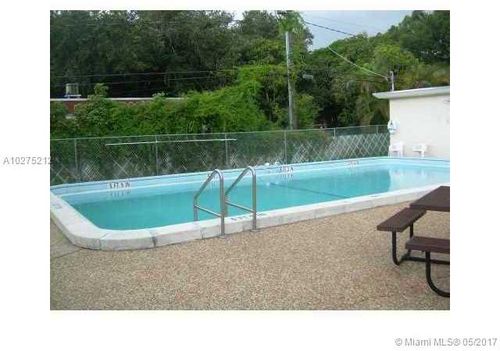 Foto del edificio - 5379 SW 40th Ave