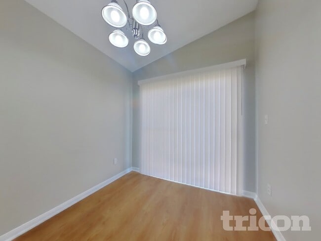 Building Photo - 3114 Boynton Dr