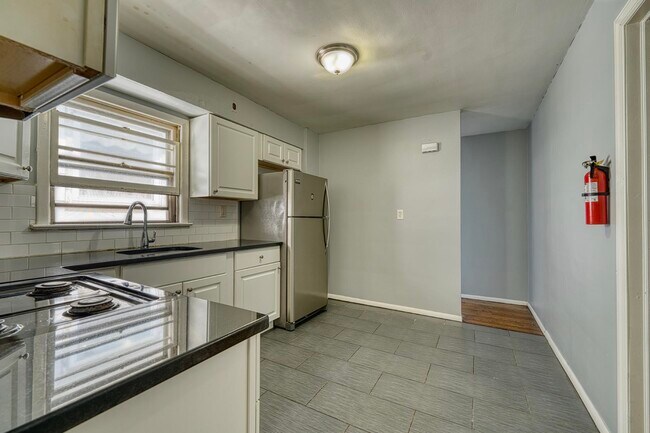 Foto del edificio - 125 Garfield Ave