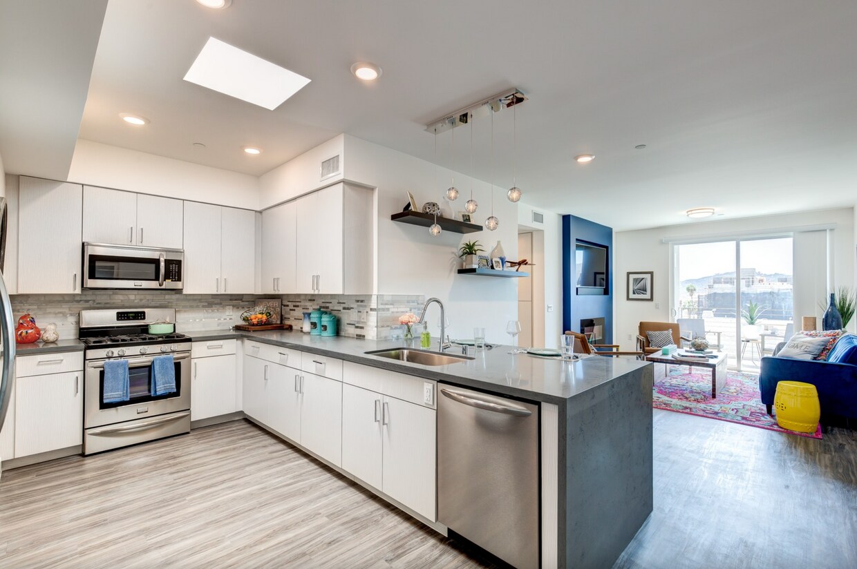 Foto principal - 5555 Bonner Ave. North Hollywood, CA 91601