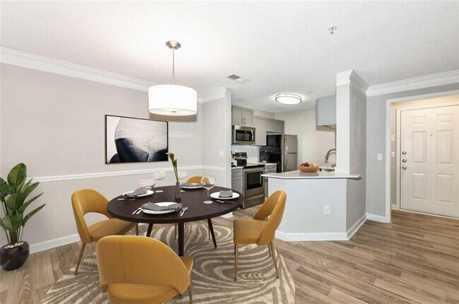 Building Photo - 9200 Roberts Dr