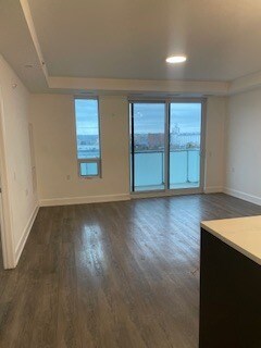 Building Photo - 195 Hunter St E