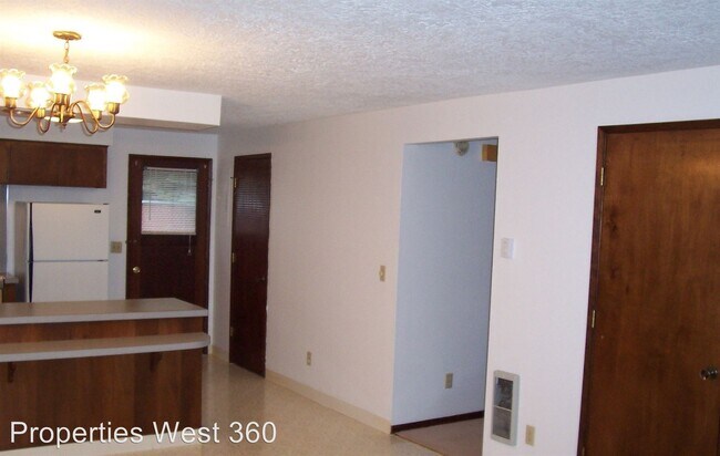 Foto del edificio - 218 SE Clark Ave