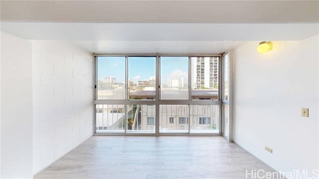 Building Photo - 1710 Punahou St