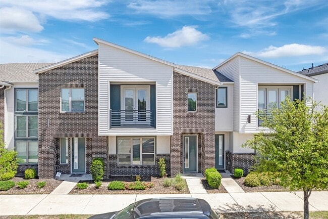 Photo - 432 Texas Dr Townhome