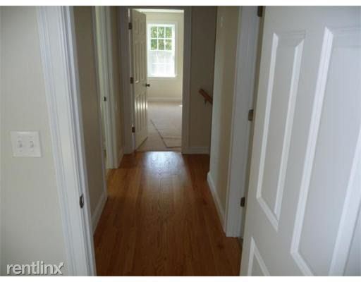 Foto del edificio - 3 br, 2.5 bath House - 164 Pine Street
