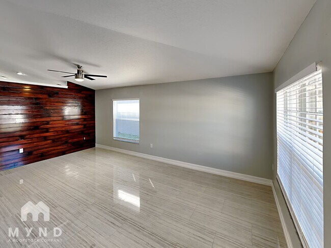 Foto del edificio - 8105 Tar Hollow Dr
