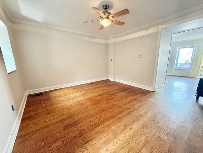 Building Photo - Spacious 4-Bedroom Home with Modern Update...