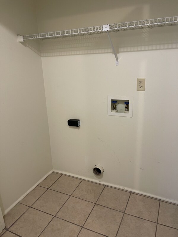 Building Photo - 3027 Yorktown Cir