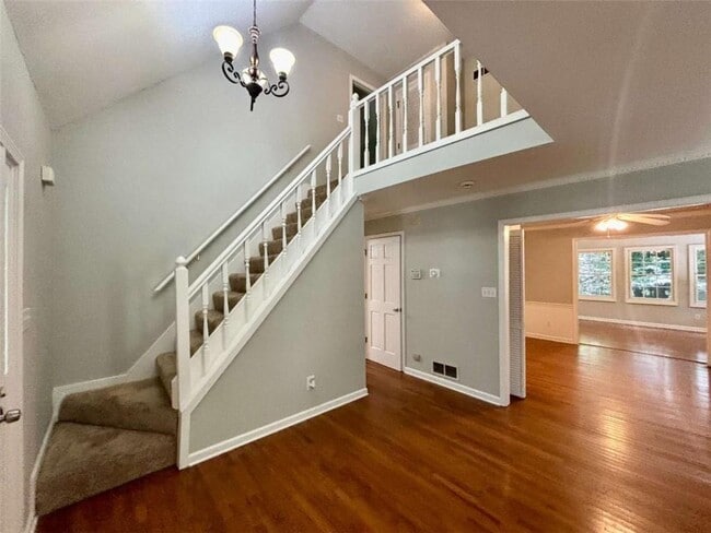 Foto del edificio - 665 Gregory Manor Dr SW