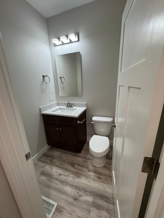 Building Photo - 1899 S Alliance Country Dr