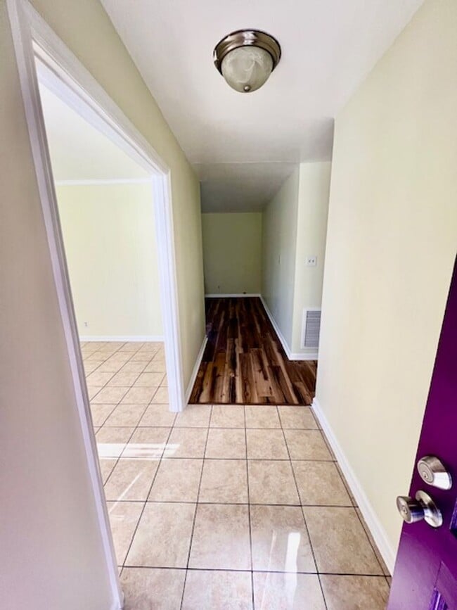 Building Photo - Whippoorwill Dr