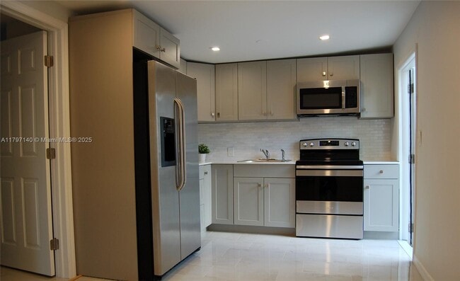 Foto del edificio - 2140 SW 25th St