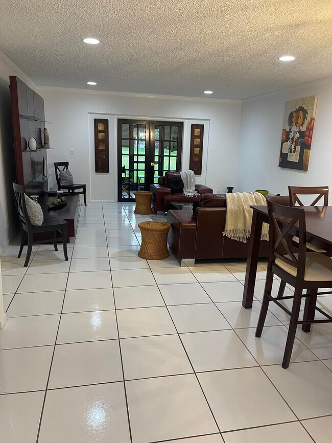 Building Photo - 21365 Cypress Hammock Dr