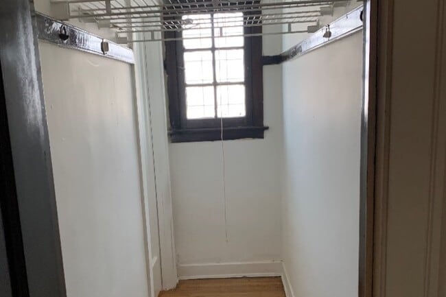 Building Photo - 2501 E 84th St