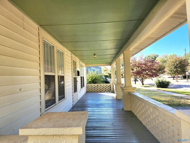 Foto del edificio - 1214 Pratt Ave NE