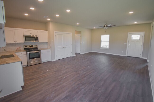 Foto del edificio - Gorgeous  3 Bed 2 Bath Home in Farmington!