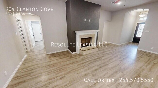 Building Photo - 904 Clanton Cove