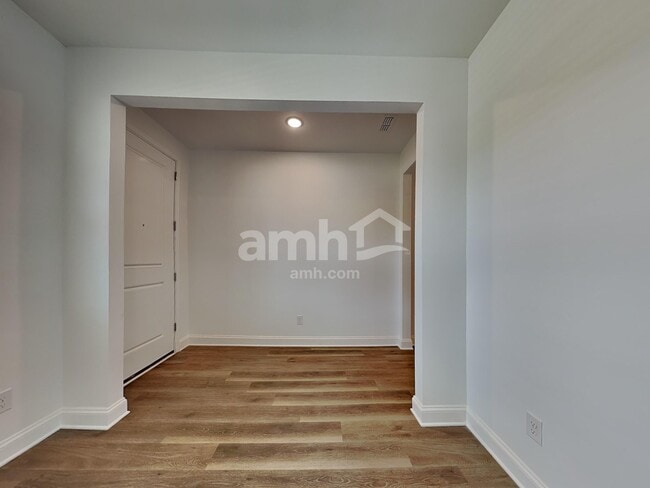 Building Photo - 4772 McDade Lane