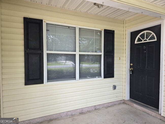 Building Photo - 146 John Glenn Dr
