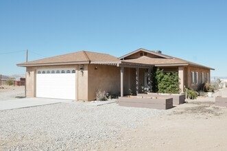 Building Photo - 1381 Soledad Ave