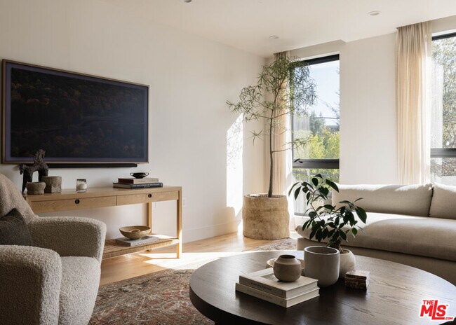 Foto del edificio - 724 Croft Ave
