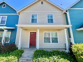 Building Photo - 2099 Hartford Dr