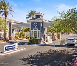 Building Photo - 227 Charming Ct