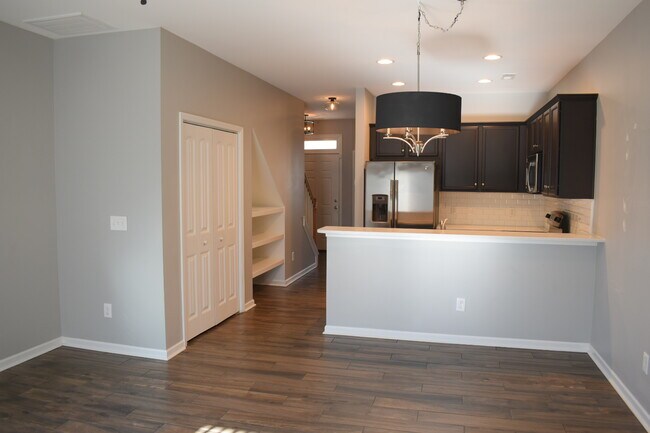 Building Photo - 4326 Eleuthera Ln