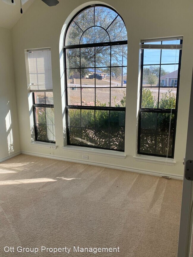 Foto del edificio - 4 br, 2.5 bath House - 2301 Big Divide Rd
