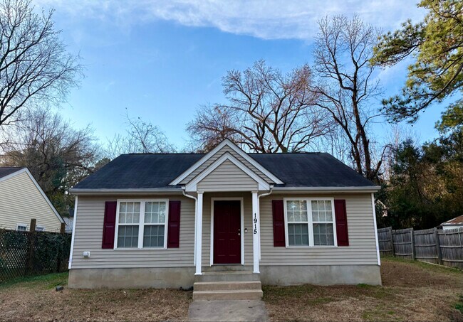 Foto del edificio - 1915 Birmingham Ave
