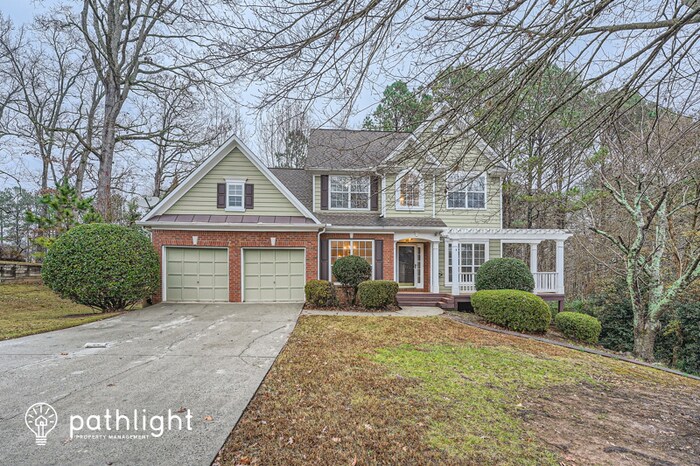 Primary Photo - 6055 Aderhold Way, Alpharetta, GA, 30004