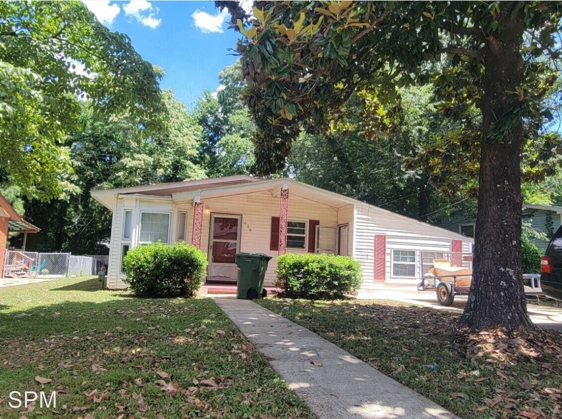 Foto principal - 3 br, 2 bath House - 626 Kennan Road, NW