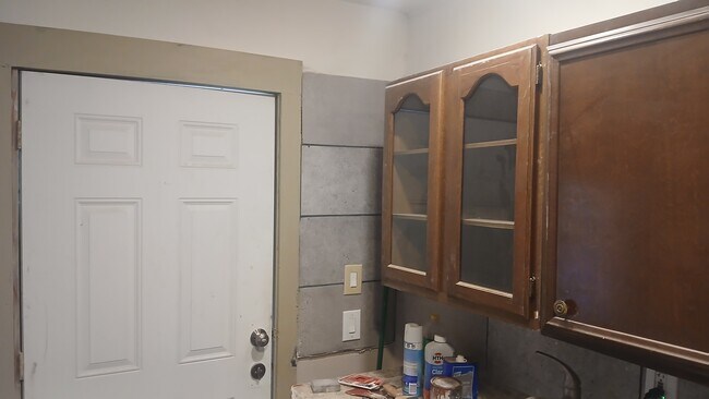 Foto del edificio - 8205 Glen Shadow Dr