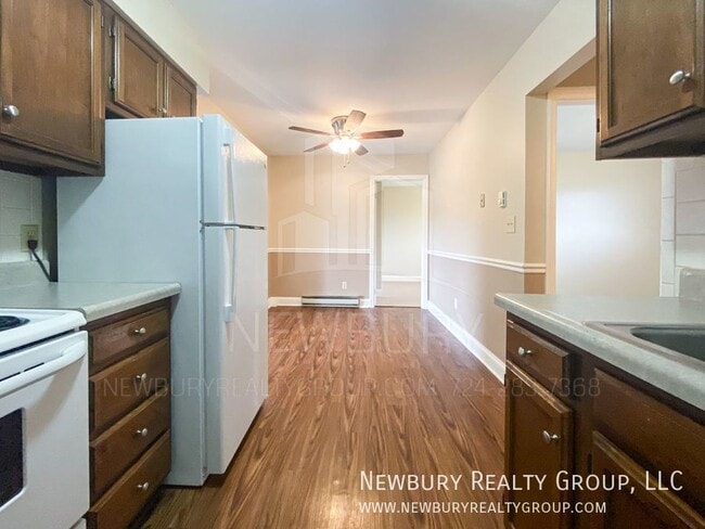 Building Photo - Charming 2-Bedroom Apartment in a Country ...