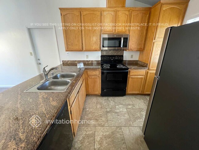 Foto del edificio - 1144 La Mesa St