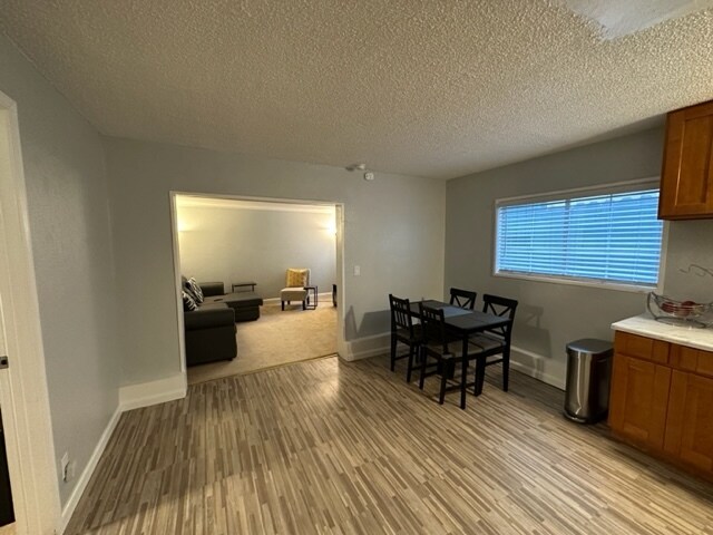 Foto principal - 162 Morton Dr