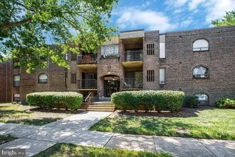 Building Photo - 15 Silverwood Cir