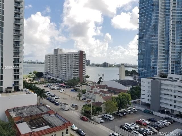 Foto del edificio - 2200 NE 4th Ave