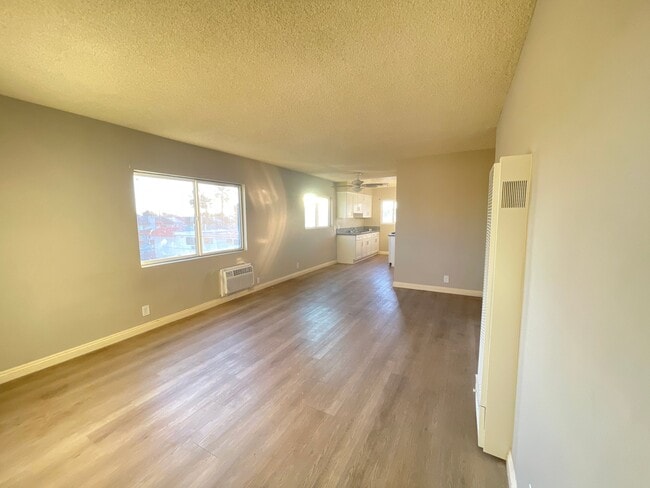 Building Photo - 8720 Orion Ave