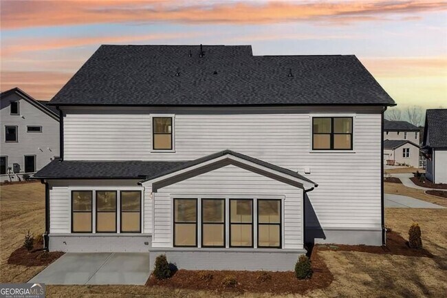 Building Photo - 2815 Medford Dr