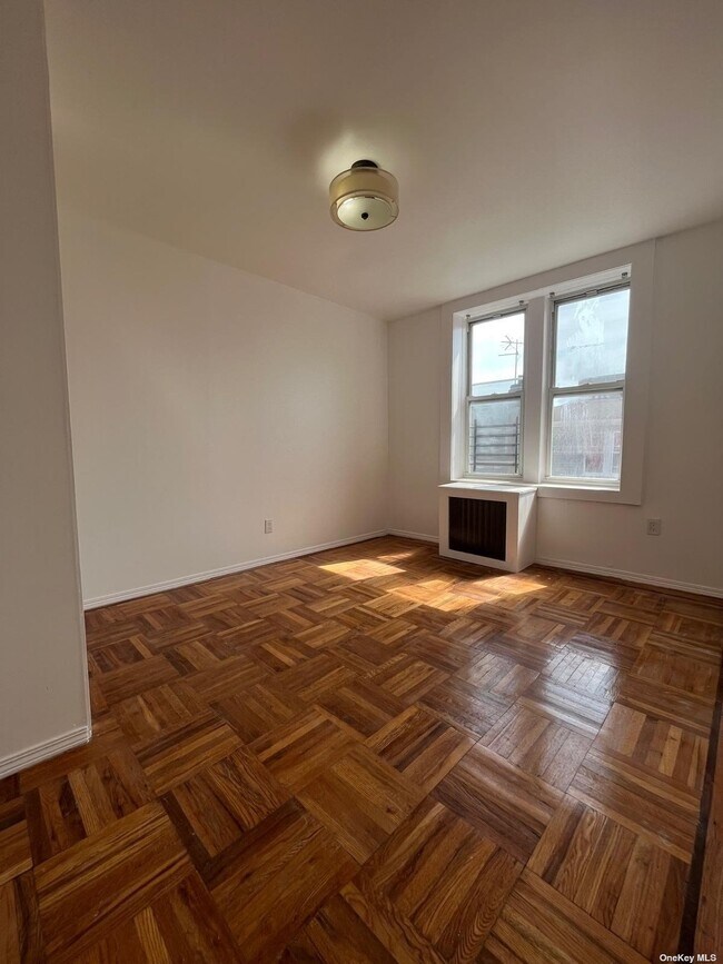 Foto del edificio - 4611 Snyder Ave