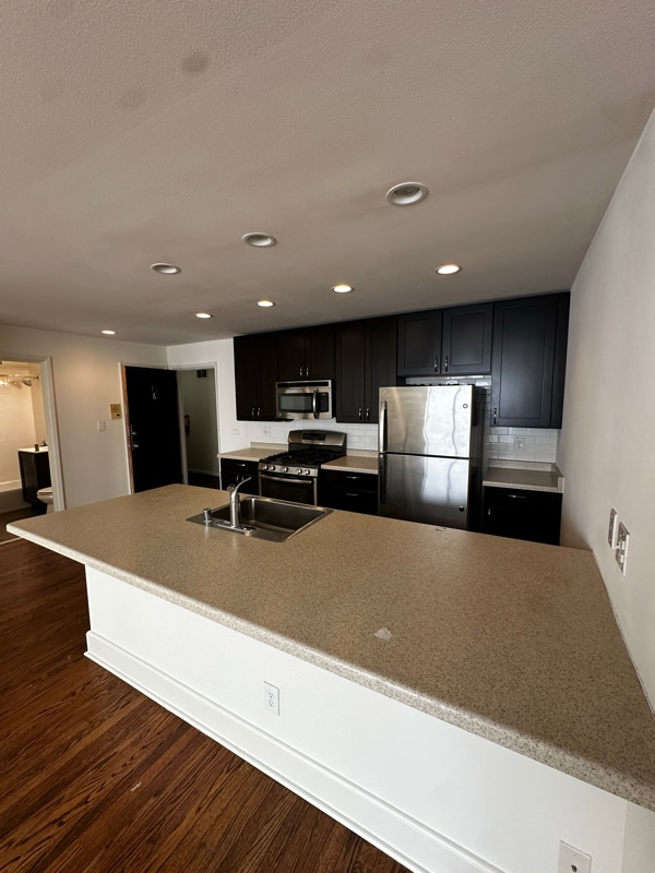 Foto del edificio - 1039 N Cass St