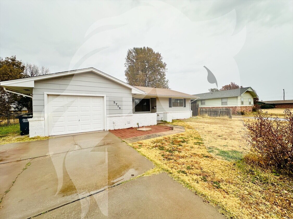 Foto principal - 2718 W Elm Ave