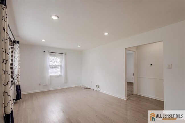 Building Photo - 9 Haven Terrace