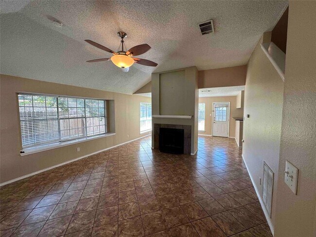 Building Photo - 4716 Sojourner St