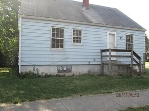 Building Photo - 2802 Frederickson St